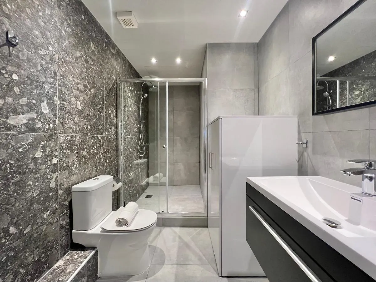 Aura F24 Apartments By Halu! - Vibrant Neighbourhood Szaloniki