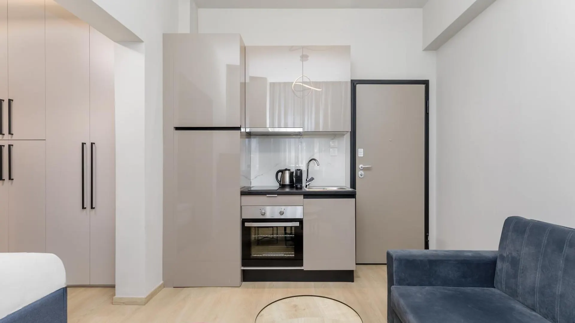 Aura F24 Apartments By Halu! - Vibrant Neighbourhood Szaloniki 0*,  Görögország