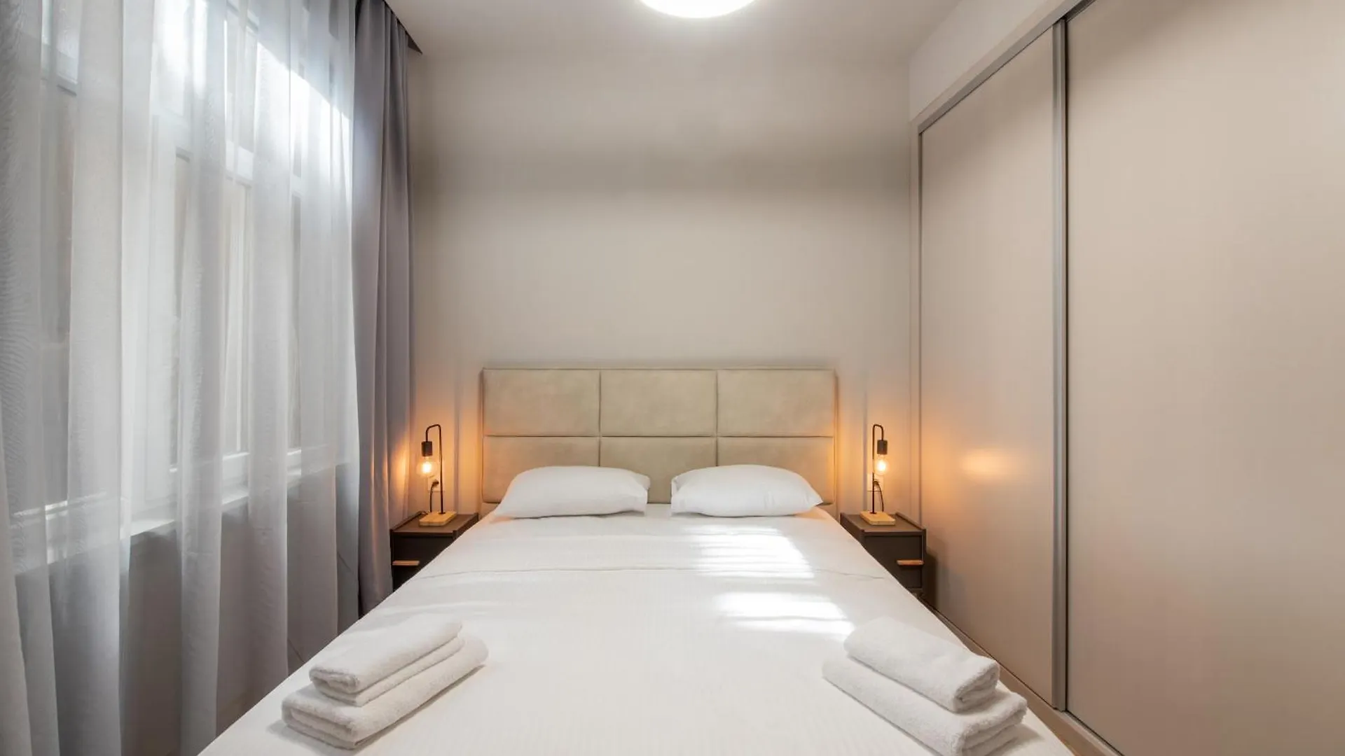 סלוניקי Aura F24 Apartments By Halu! - Vibrant Neighbourhood 0*,  יוון